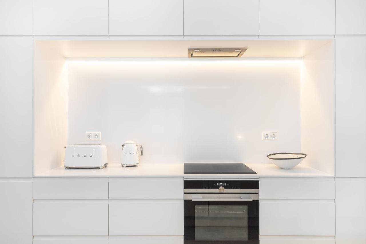 Whome | Av. Da Liberdade Deluxe Apartment W/ S-Pool, Gym & Parking Lissabon Exterior foto